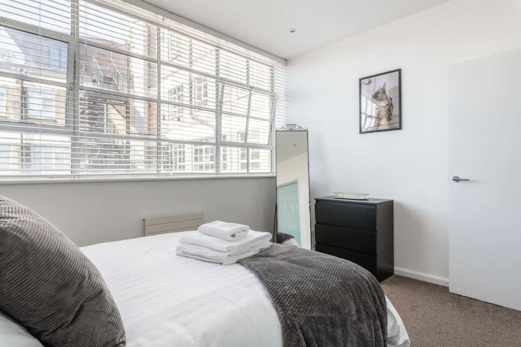 Pavilion Garden View Retreat Apartment Brighton